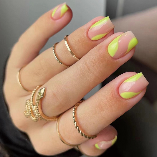 Simple Yellow Swirl Short Nail