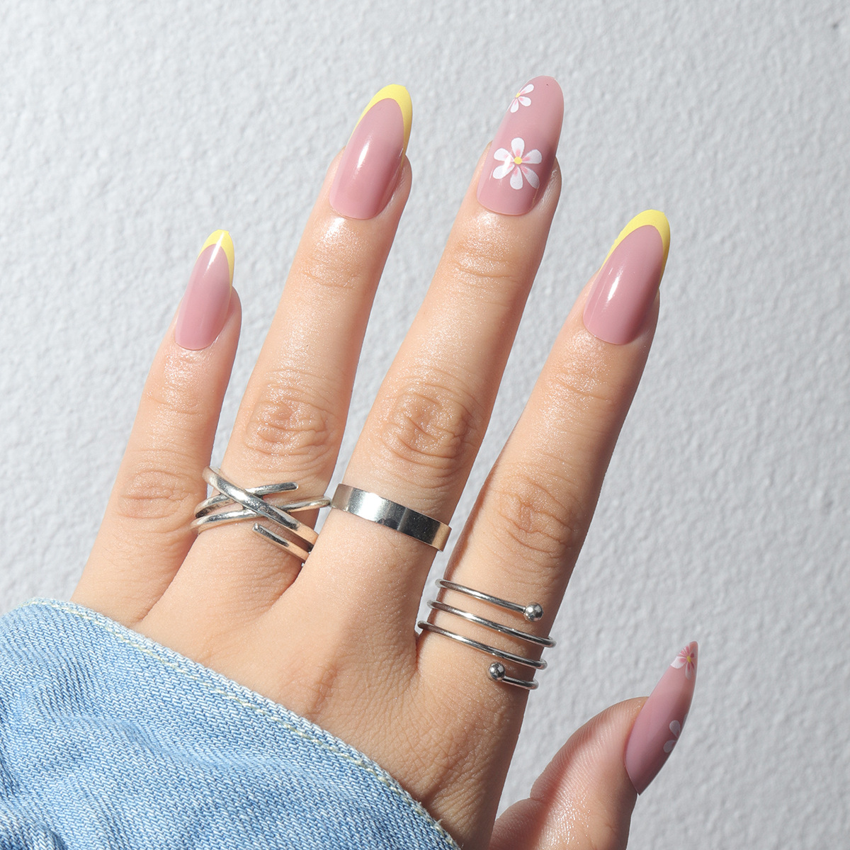 Medium Nails [Buy 2 get 1 more nails]